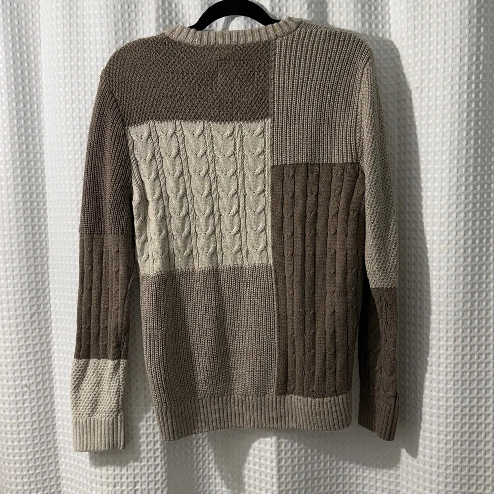 Hollister Men’s  Patchwork Knit Sweater Size Small